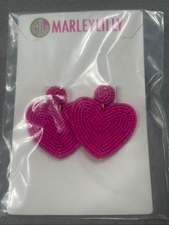 Marleylilly Jewelry - MarleyLilly Pink Beaded Heart Earrings